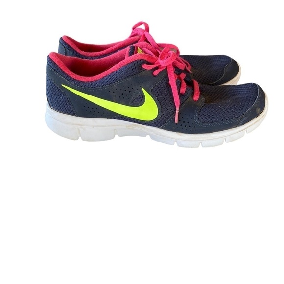 Nike athletic sneakers gray pink and yellow running tennis shoes athleisure - Picture 4 of 6